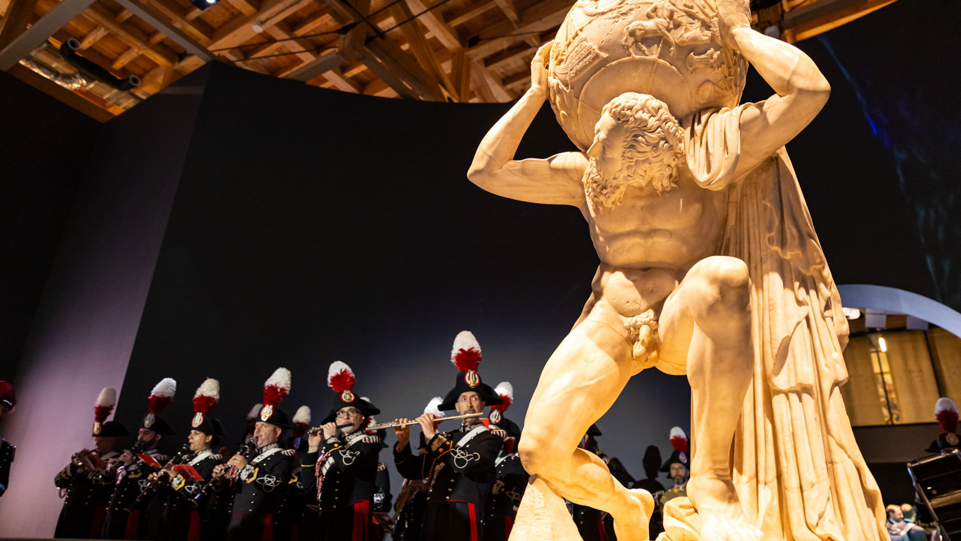 アート&イベントNEWS】『ファルネーゼのアトラス』や『キリストの埋葬