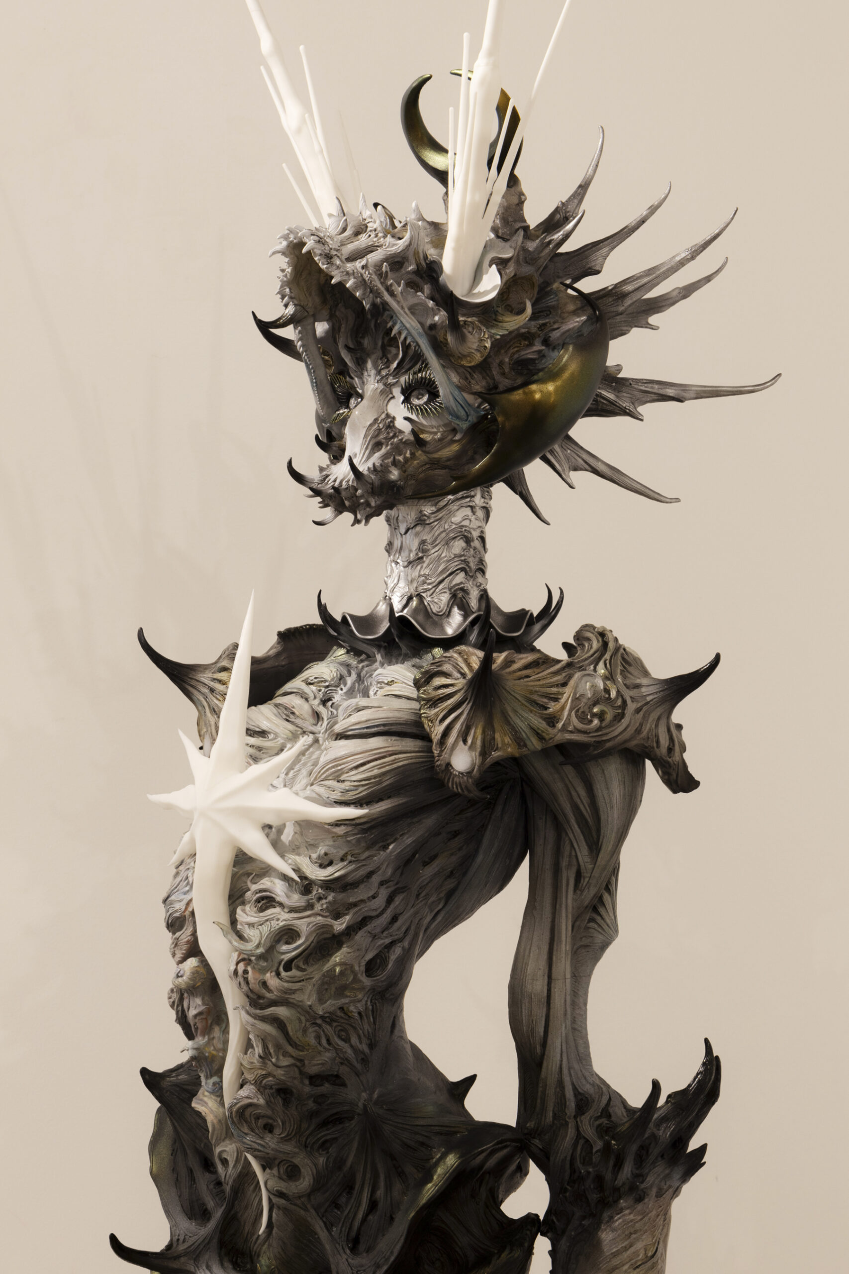 スカルプターズ・データベース】迫力のドラゴン、繊細な像、圧倒的